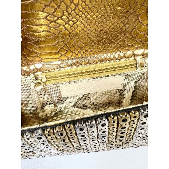 Deepa Gurnani Grommet Clutch Metallic - Picture 6 of 8